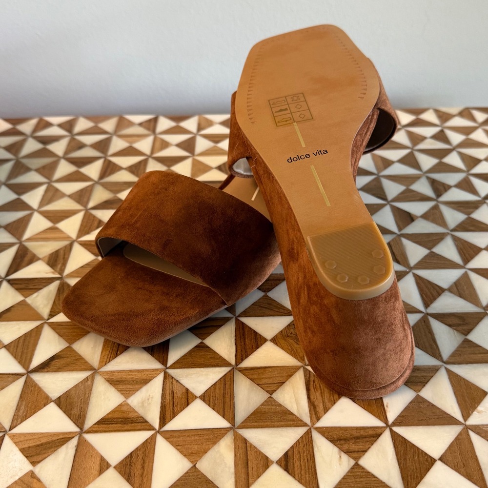 Dolce Vita Qaily Wide Brown Suede Wedge Sandals Square Toe Slides Size 8W NEW - Picture 2 of 6